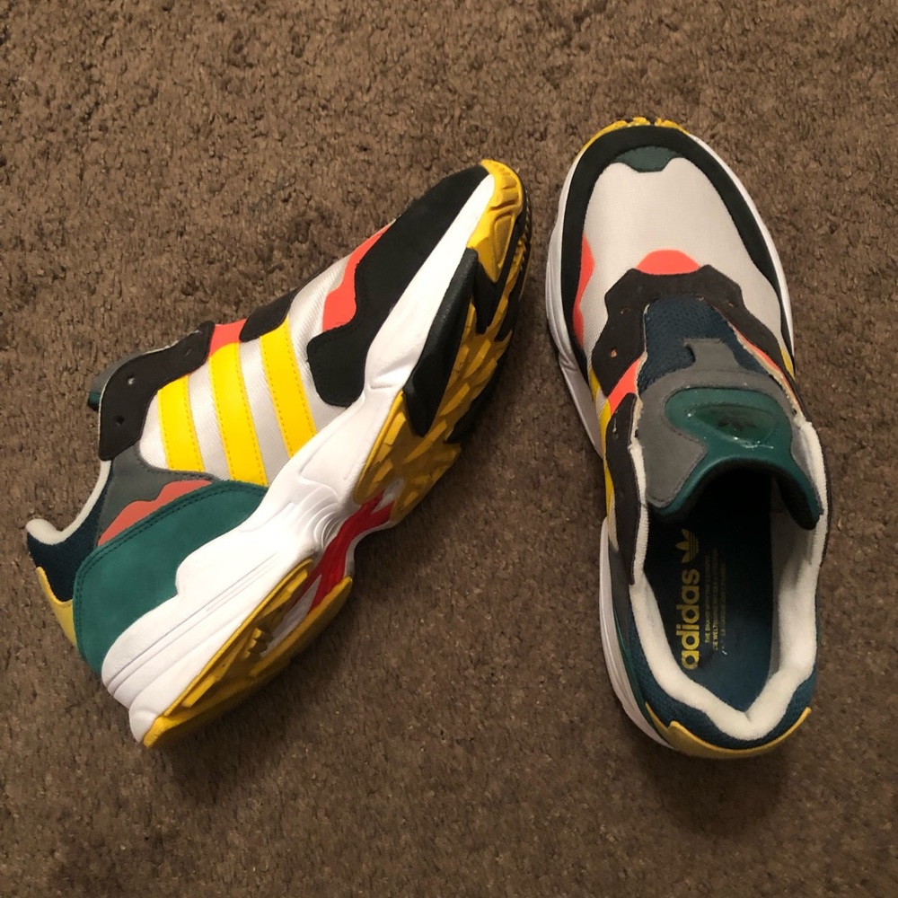 Adidas Shoes 🔥
